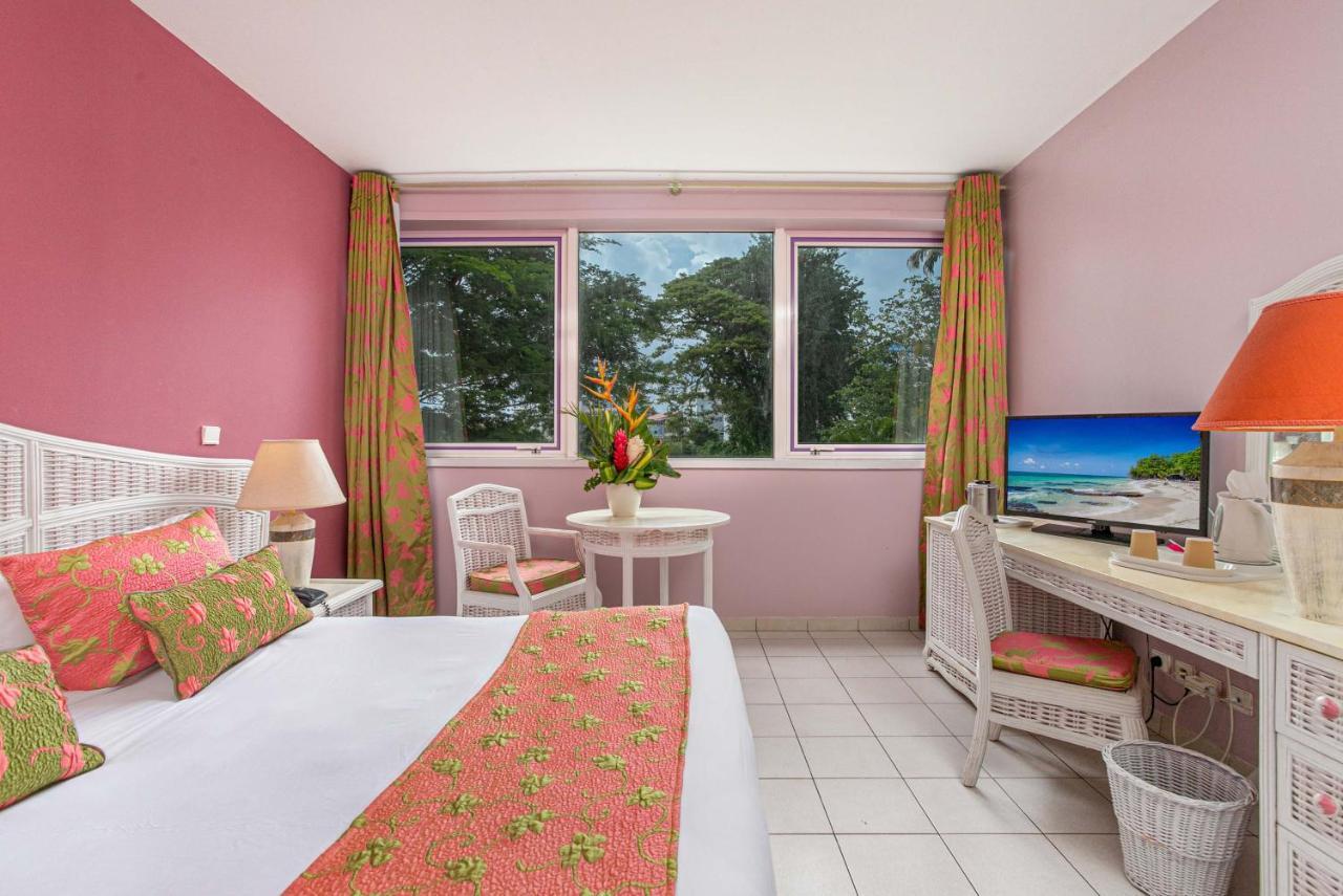 คาริเบีย สควอช โฮเต็ล Hotel ฟอร์-เดอ-ฟร็องส์ ภายนอก รูปภาพ